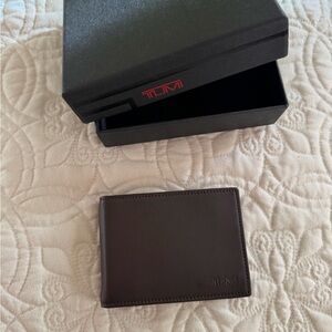 New Tumi Bifold Wallet